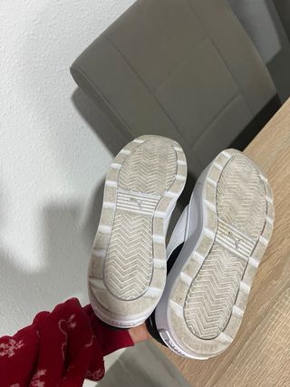 Zapatillas Puma Brillo Negro y Blanco