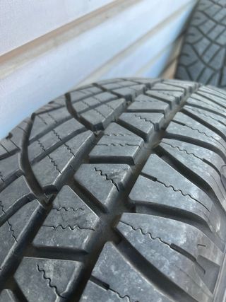 Neumáticos Michelin Latitude Cross 265/70 R16