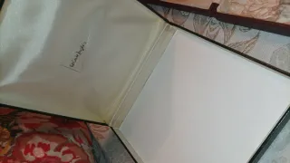 Estuches para joyas verdes y morados