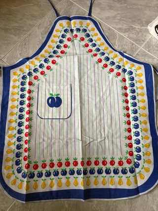 Grembiule con fantasia frutta