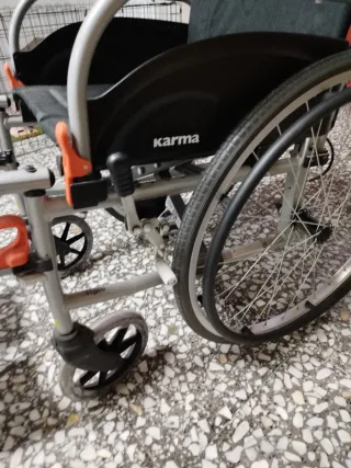 Silla de ruedas plegable NUEVA