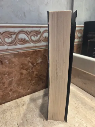 La vida invisible de Addie LaRue (Spanish Edition)