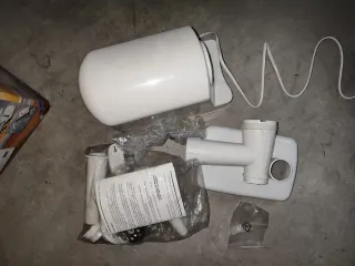 Picadora de carne eléctrica blanca