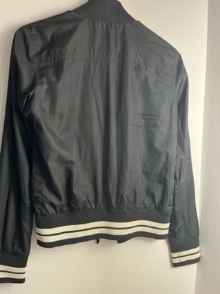 Bomber Bershka nero e bianco