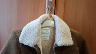 Chaqueta niño marrón con borreguito