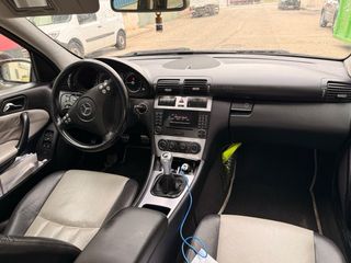 Mercedes-Benz Clase C 220cdi 150cv manual