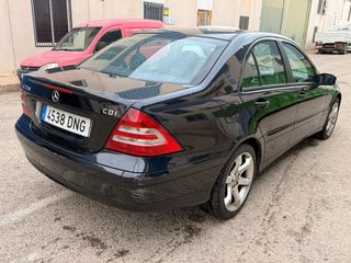 Mercedes-Benz Clase C 220cdi 150cv manual