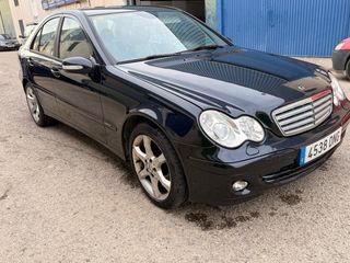Mercedes-Benz Clase C 220cdi 150cv manual
