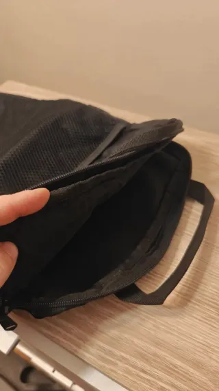 Funda portátil Newfeel negra