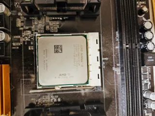 Lote Placa ASRock N68-GS4 FX + CPU + RAM