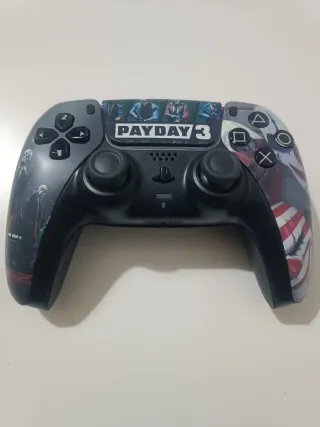 Mando PS5 Payday 3 con joysticks TMR magnéticos.