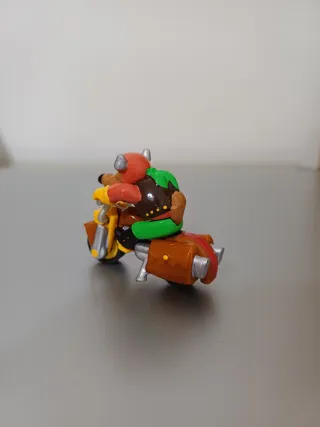 Sorpresina Kinder da collezione - Lupo Motociclist