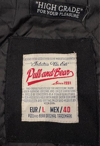 Cazadora Pull and Bear Negra Talla L