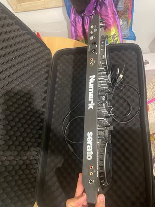 Numark NS4FX + funda trasporte se aceptan ofertas