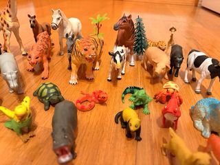 Lote de animales de juguete
