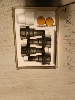 Tornillos Antirrobo Peugeot/PSA