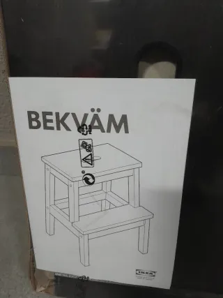 Tamboret BEKVÄM IKEA negre