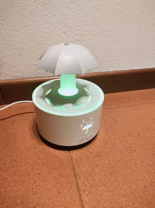Umidificatore con luce LED a forma di ombrello