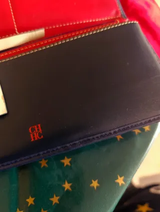 Cartera Carolina Herrera Canvas y Piel Auténtica