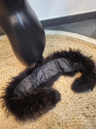 Collo pelliccia nero e marrone