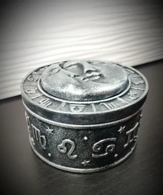 Sun Moon Box Rituals Goth