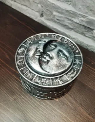 Sun Moon Box Rituals Goth