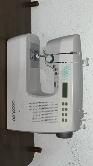 Máquina de coser en excelente estado