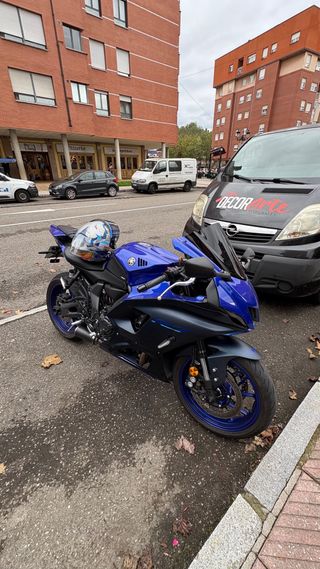 Yamaha R7 A2