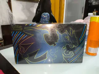 Pokémon - Ultrapremiun Mega Charizard Ex - SELLADA