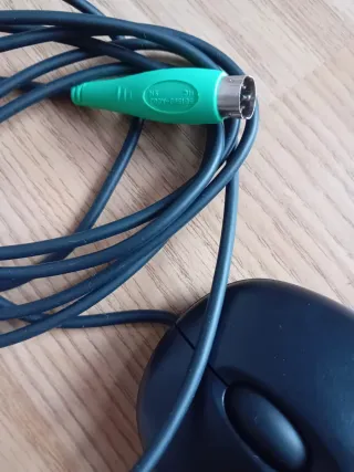 Ratón de ordenador con cable