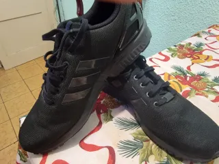 Zapatillas Nike Negras y Grises