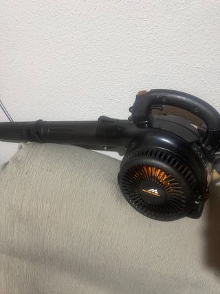 Soplador de hojas McCulloch GB 320