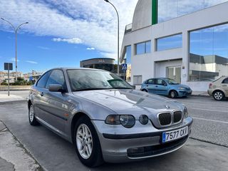 BMW Serie 3 2004 compact