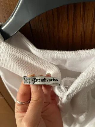 Top blanco Stradivarius Talla M