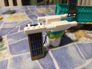 Lego Tren vagón porta satélite set 60336