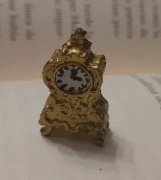 Reloj Miniatura Casa Muñecas Dorado