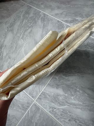 Tovaglia beige floreale