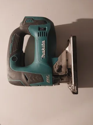 Caladora Makita a Batería