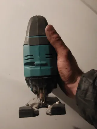 Caladora Makita a Batería