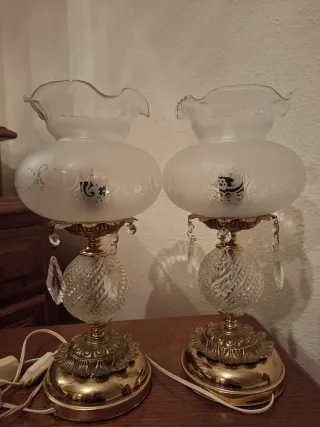 Lámpara de techo dorada con cristales