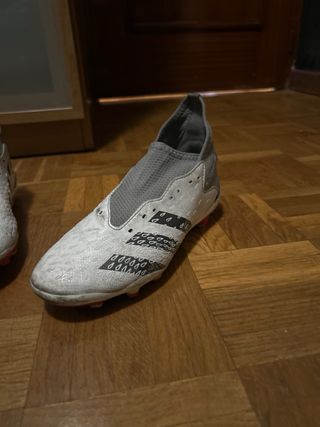 Zapatillas Fútbol Adidas Predator sin cordones