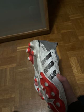 Zapatillas Fútbol Adidas Predator sin cordones