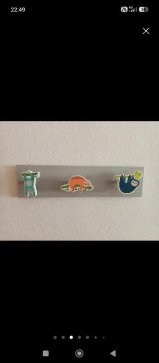 Perchero de pared con perezosos