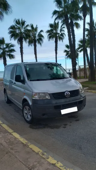 Volkswagen Transporter T5 2004