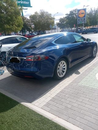 Tesla Model S 75D 4WD