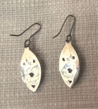 Pendientes de filigrana largos con piedras