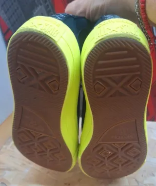 Zapatillas Converse Altas Negras y Amarillas