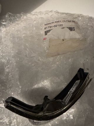 Intermitente Derecho Toyota Auris 81731-02120