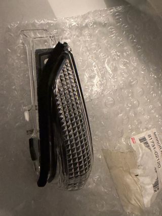 Intermitente Derecho Toyota Auris 81731-02120