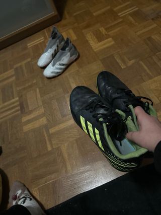 Botas de fútbol Adidas 11